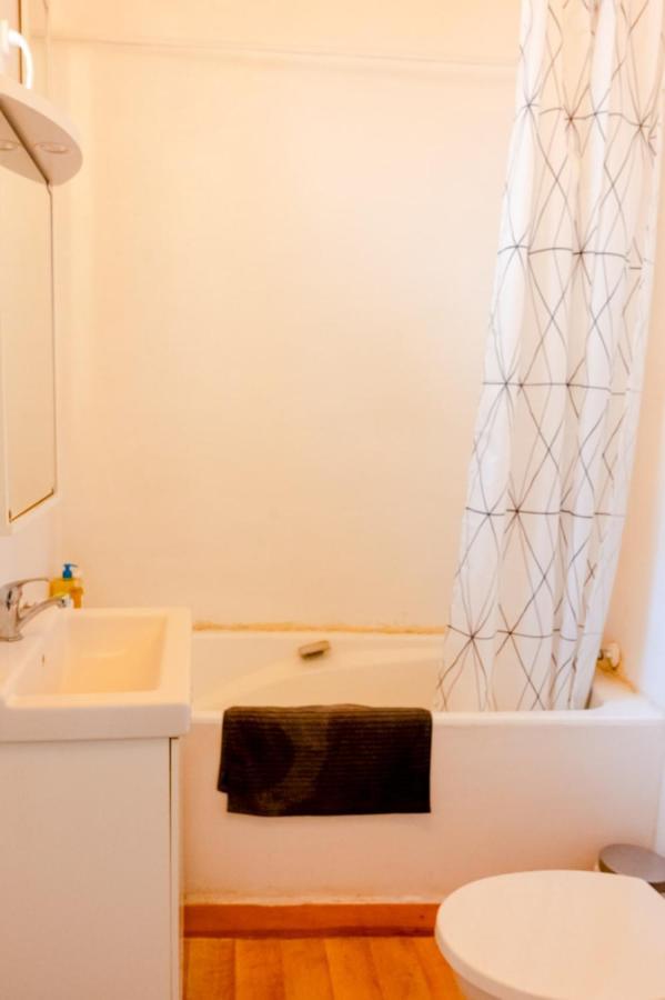 Appartamento Charming House Near Place De La Nation Parigi
